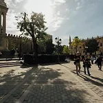 Exclusive Duplex- 1bd 1bth- Cathedral Of