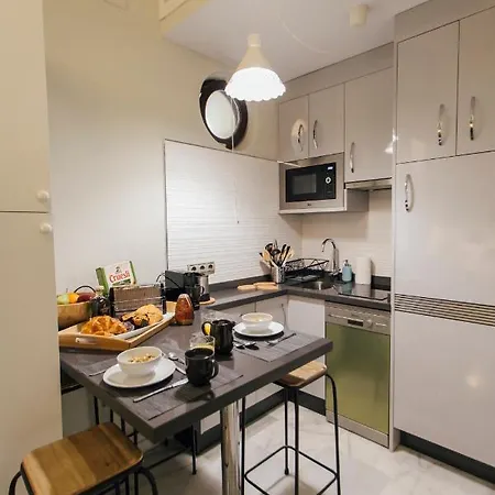 Appartamento Comfortable Duplex- 1bd 2bth- Dean Miranda Siviglia